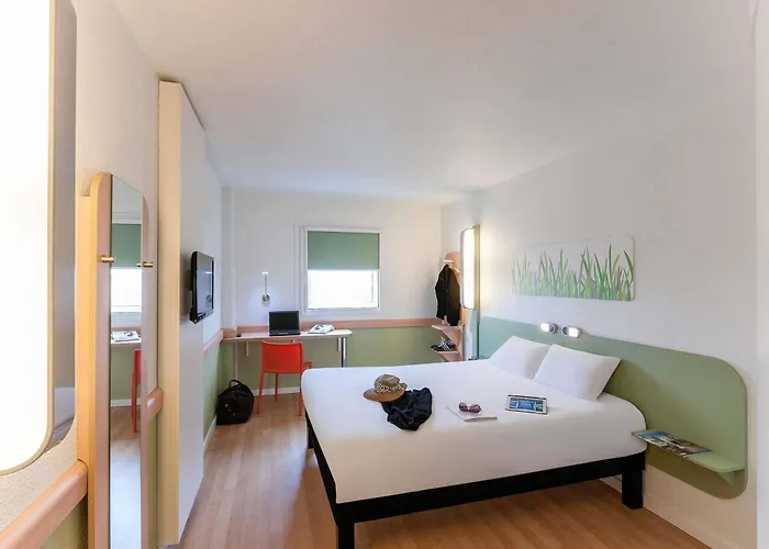 Ibis Budget Valencia Aeropuerto *