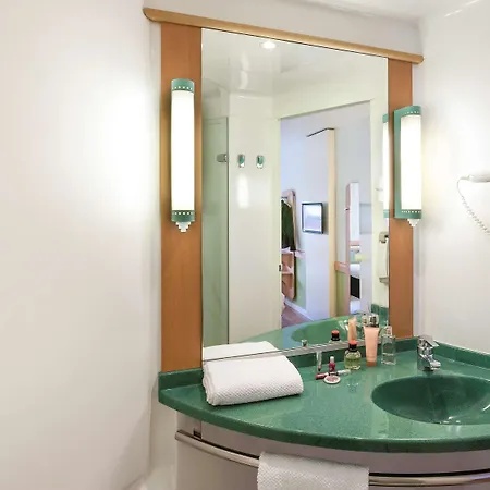 Ibis Budget Valencia Aeropuerto *